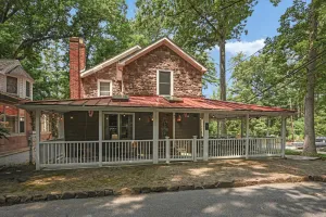 Image of Muhlenberg Cottage