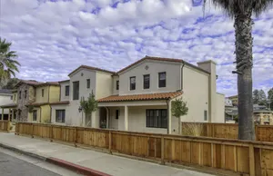 Image of Casa Blanca Big 7Bdrm Home Steps to Beach, Golf & Wine