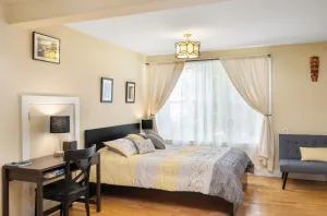 Image of West Portal Studio, Ocean View and Convenient!
