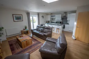 Image of Very popular modern 2 bedroom apartment sleeps 4  located opposite Deal Pier.