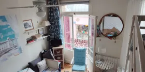 Image of Cosy cocoon with 2 balconies and sea view