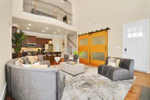 Image of ✵The Royal Retreat✵|BIG Luxe home w\/ Pool Table\/Arcade