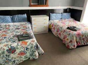 Image of 4 bedroom English cottage with open fire place