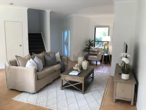 Image of Luxury 3 bedroom townhouse, stroll to beaches