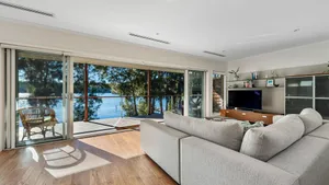 Image of Lakeside