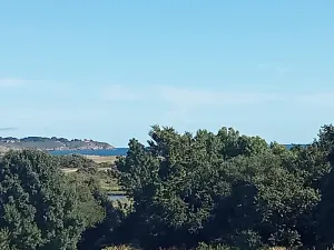Image of Quiet family home 5 minutes' walk from the beach, with large garden and terrace.