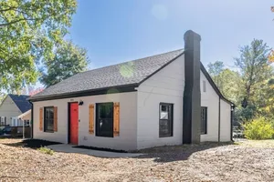 Image of Cozy & Comfy Remodeled Home