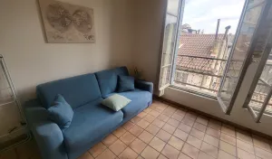 Image of Beautiful studio overlooking the Palais des Papes