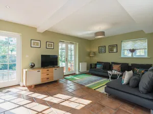 Image of 4 bedroom accommodation in Burley
