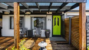 Image of Inverloch' s Lime Green Door - Linen, Wifi, Pet Friendly