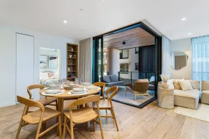 Image of Deluxe Palm Beach Getaway