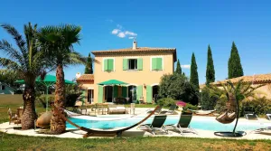 Image of Provencal villa in the heart of the vineyards with swimming pool