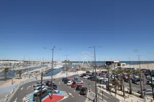 Image of Adorable petit appartement avec magnifique vue sur le port de Canet
