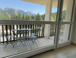 Image of Newly renovated and well-equipped 3-room apartment with large balcony