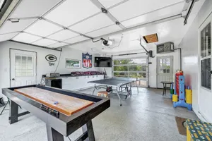 Image of Shadow Lane Tailgate House - Newly Remodeled