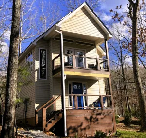 Image of New Home! Feels like a Treehouse! Close to Square, UNG, Weddings, & Wine.