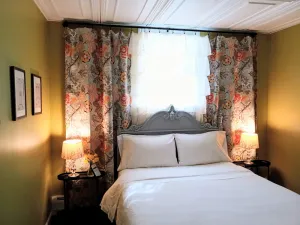 Image of Taylor's Pharmacy Guesthouse