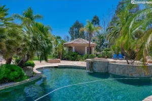Image of La Casita De Poway in San Diego, super close to great hiking trails.