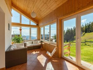 Image of Beautiful apartment for 10 guests with WIFI, TV, patio and parking