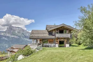 Image of Chalet Carline