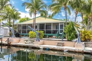Image of Prime Time 2: Charming Canal Front Duplex, Your Gateway to South Pine Channel & Atlantic\/Gulf Waters