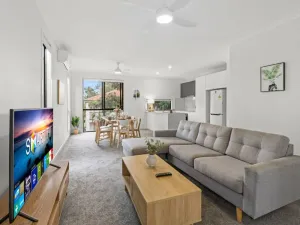 Image of Spacious Modern and Cozy 3BD Townhouse at Great Location