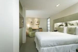 Image of Prime Location! Few Minutes Away from Top NYC Destinations, Pets Allowed!