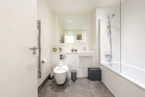 Image of Modern 1 Bedroom Apartment in the center of Bedford