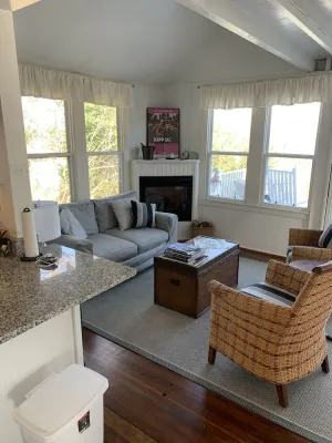 Image of Cute Bay Home\/Fantastic View and Sandy Beach