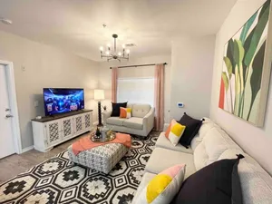 Image of 4 Bedroom Campus Condo with Pool