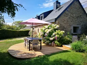 Image of COMFORTABLE LONGERE 500M FROM THE BEACH