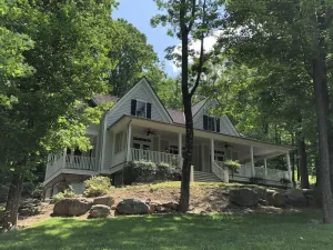 Image of Luxury contemporary mountain farmhouse walking distance to The Homestead Resort.