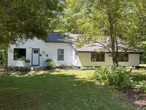 Image of 3+ Bedroom House +SAUNA,  Patio, DIRECT Snowmobile Trail Access, & Firepit