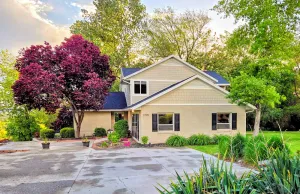 Image of The Happy Valley Home-Newly Remodeled Home, Huge & Spacious Yard,  Amazing Views