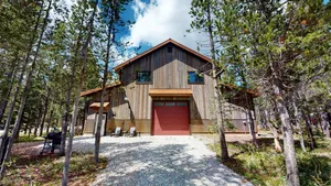 Image of Yellowstone Days* 1Br-1Ba Apartment, Sleeps 2, Wifi, 25 Miles to Yellowstone