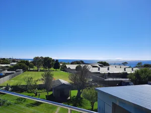 Image of Magic home, magic views. Minutes walk to beaches, swimming, shops, restaurants
