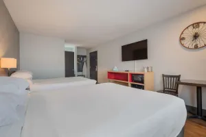 Image of Comfort and Convenience! Pet-friendly, Free Parking and Breakfast, Indoor Pool
