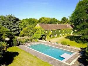 Image of Large family house, 22 pers, 11 bedrooms, swimming pool, park, organic farm