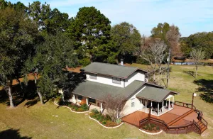 Image of 100-acre ranch with beautiful creek, ponds, woods, livestock