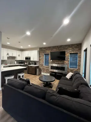 Image of Rambler's Retreat Sleeps 8 Lakefront View