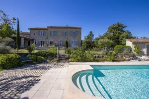 Image of Mas in Drôme, swimming pool, view on the Mont Ventoux