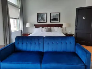 Image of EZ Check-in and Check-Out, Perfect for a Night Downtown!