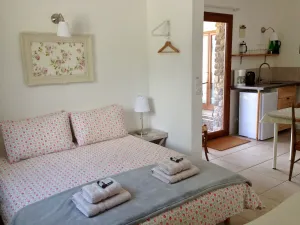 Image of Charming Little Studio Room in Tranquil Hamlet 4km from Chorges. Perfect for 2.