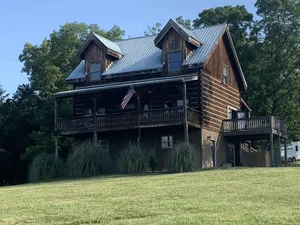 Image of Rustic & private log cabin in East Tennessee (dogs allowed!)