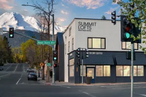Image of Summit Lofts, Mt Shasta, 2 Queen Beds #209