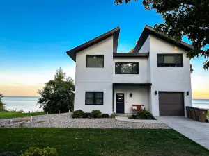 Image of Modern Lakeside Villa