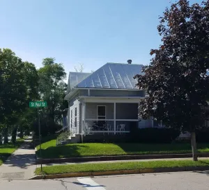Image of Great 1 Bedroom unit with easy access to everything