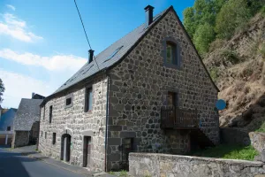 Image of For hiking and \/ or winter sports enthusiasts SANCY \/ SUPER BESSE