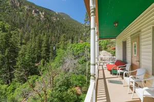 Image of Borders Manitou Incline, Barr Trail, Cog Railway, Creek~Private Drive~HOT TUB!