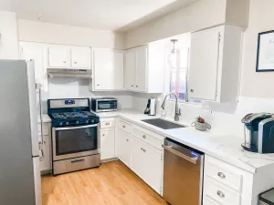 Image of 4 Bedroom Under a Canopy of Oaks-Close to Wineries and Beach